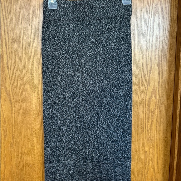 Club Monaco Knit Skirt size small. - Picture 1 of 2